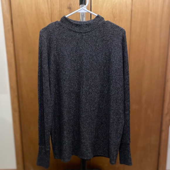 Matty M grey ribbed long sleeve ribbed shirt with mock neck size Medium oversize - Picture 1 of 11